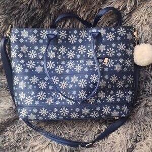 Harvey's Seatbelt Winter Snowflake Bag
